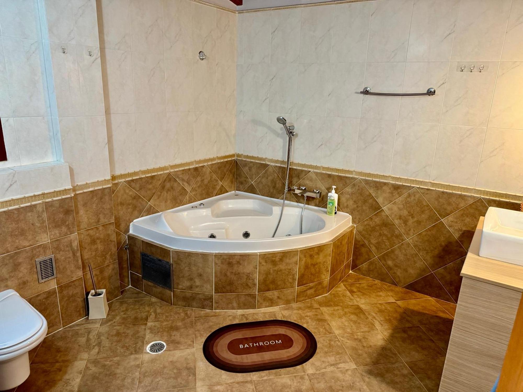 Villa Kalli - Porto Ennia Vromopousi Екстер'єр фото